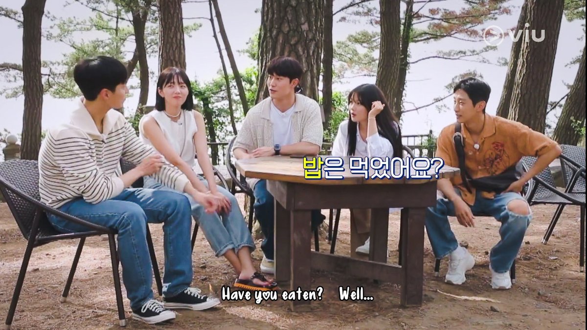 checking if someone already ate or not yet is a love language, you know. . and that's the first thing Yooj asked Bogummy. 😍 haha. ngayon na lang ako ulit kinilig ng ganitooooo! bigay niyo na to! haha. 😍 

#YouthMT
#YouthMTEp2
#LoveInTheMoonlight