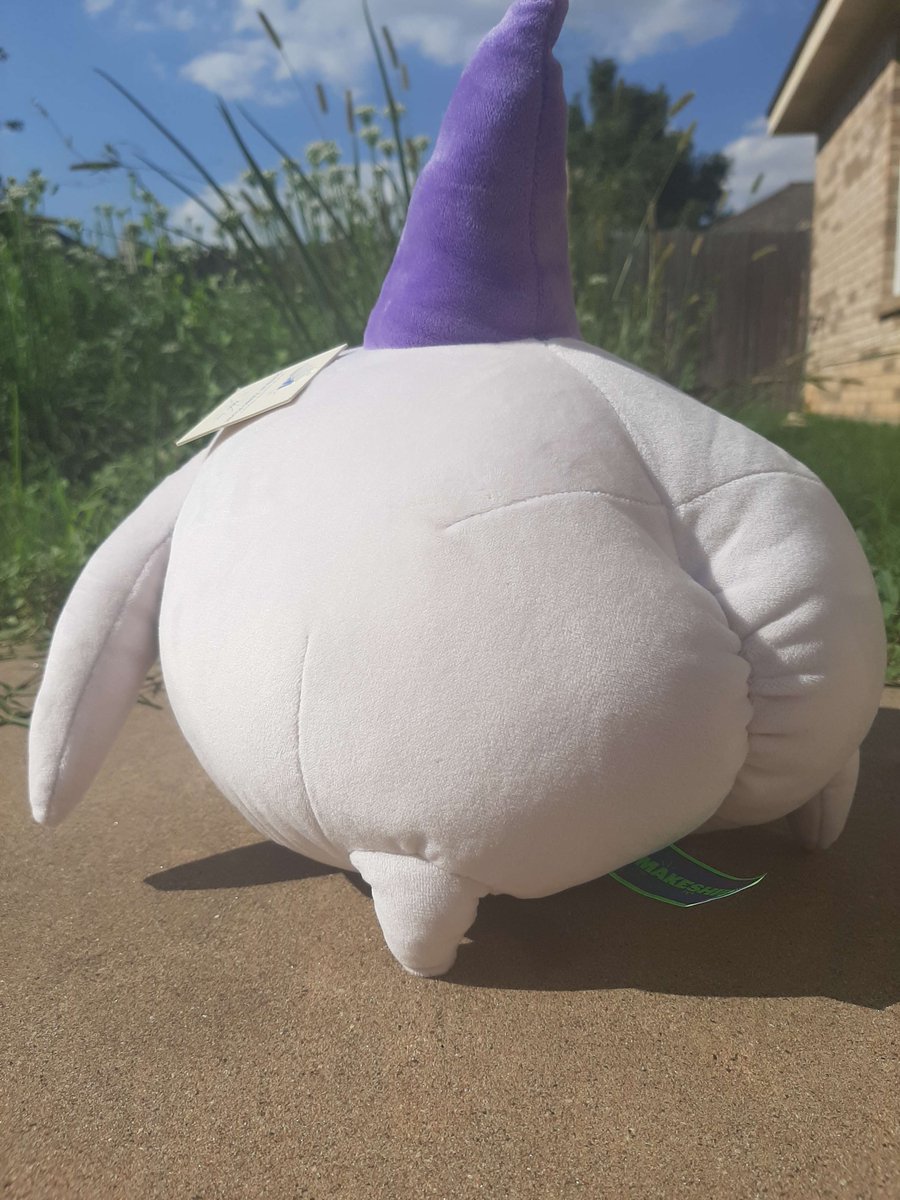 LargeNapTTV's tweet photo. LOOK AT THE DUMMY THICC ON THIS CHATBLIN!!👀
Ahh so happy it arrived!! I love em, BIG derpy squish!!☀️

Much love to @dyarikku🤍✖️ 
#rikkugaki #chatblin https://t.co/M9dFnng3xW