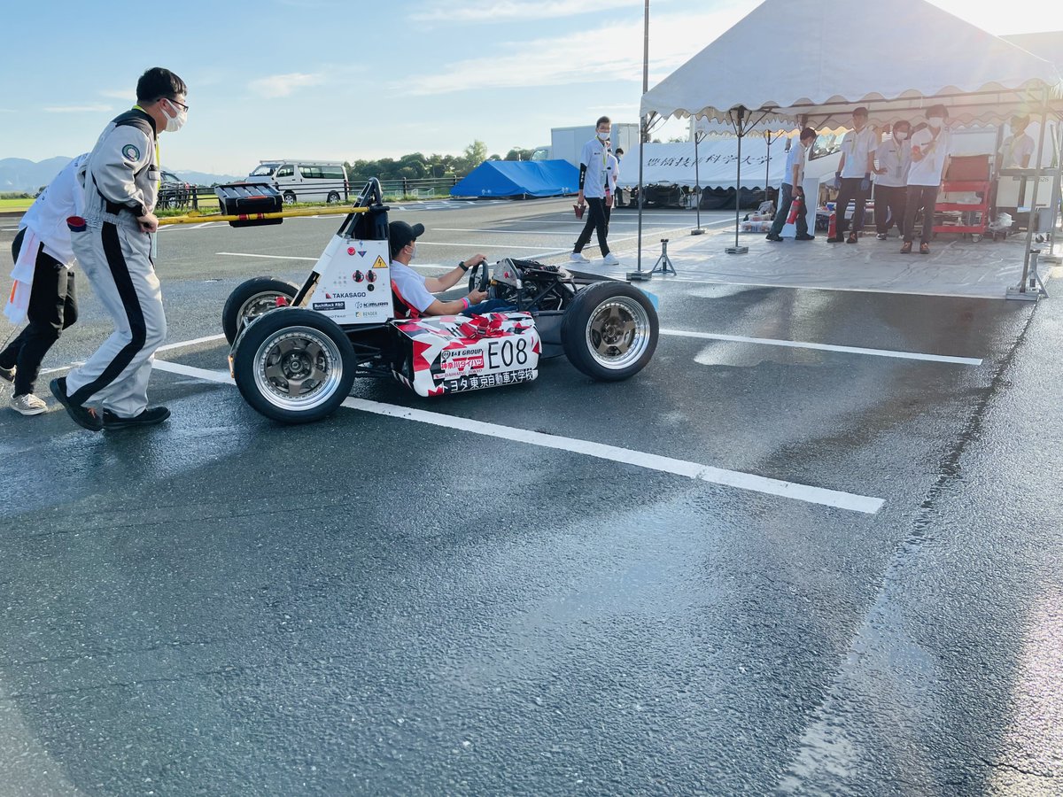 おはようございます！

大会5日目、最終日です！

7時30分からエンデュランス走行となります。

最後まで走り抜き、良い結果が残せるよう頑張ります！

応援よろしくお願いします！🏎
#toyota 
#トヨタ東京自動車大学校 
#スマートモビリティ科
#学生フォーミュラ