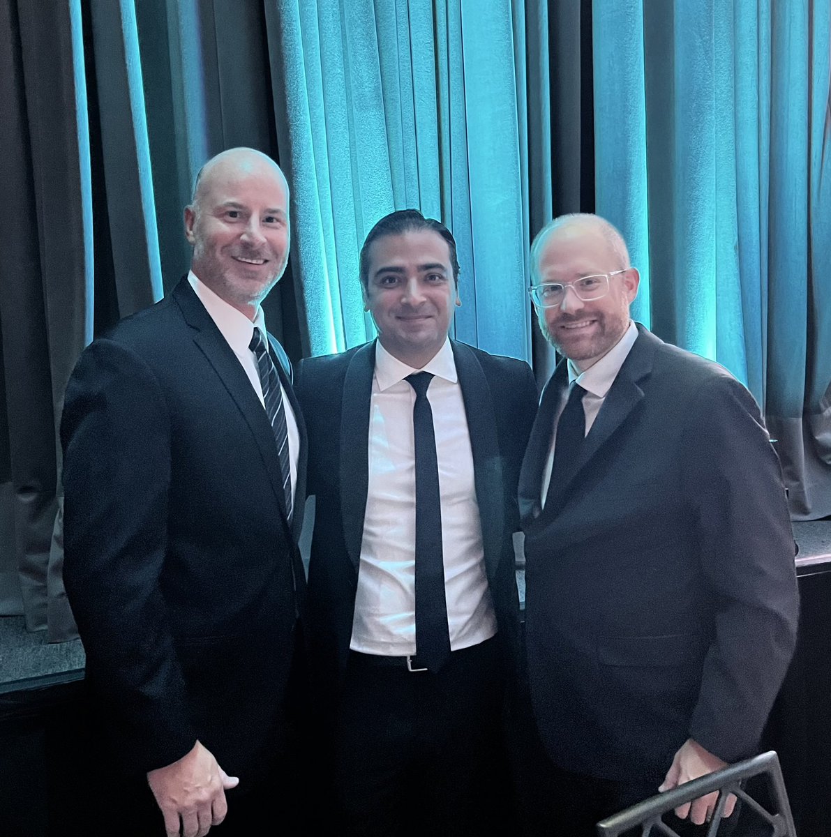 orionwealthtech's tweet image. Cheers to all of the winners and nominees for a job well done — including some of our own: 

🔹 Chief Behavioral Officer, Dr. @danielcrosby, for being recognized for Outstanding Achievement in Thought Leadership for his podcast, #StandardDeviations. 🎙