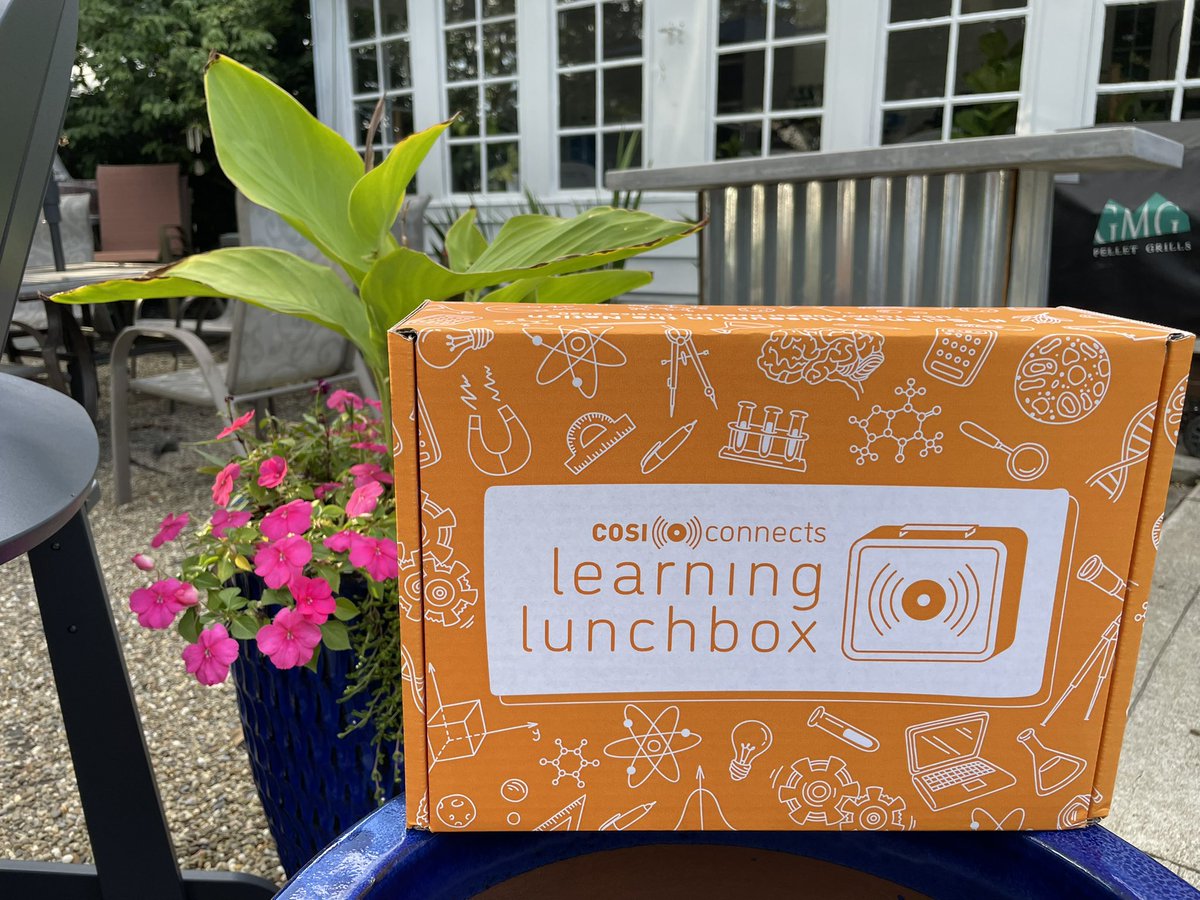 christa_krohn's tweet photo. Look what came today! ๐My Energy themed #LearningLunchbox @COSI Canโt wait to share this awesome resource with educators!!! https://t.co/cVVTeCEwYS @TIESTeach https://t.co/NbGKnUPnjN