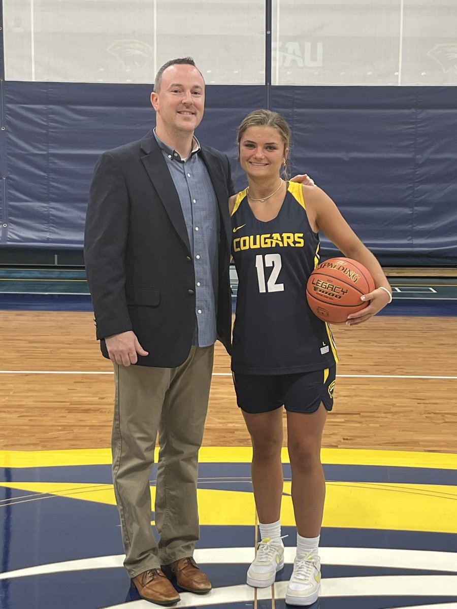 kyndra_sheets's tweet photo. After a great day spent with @SAUCougarsWBB i’m excited to receive an offer to continue my academic and athletic career! Thanks for a great visit https://t.co/v7689UhQit