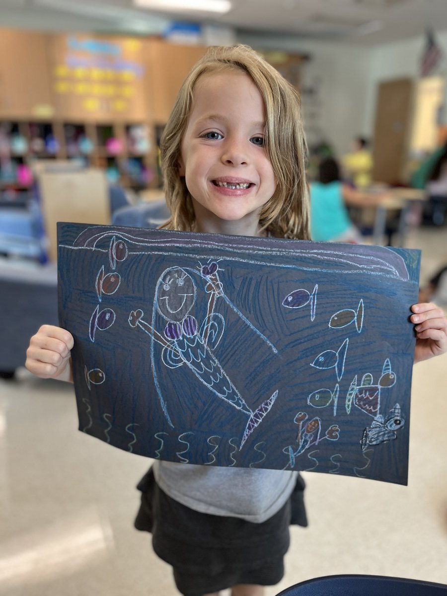 What would you create if you had magic chalk that made your drawings come to life? The Giraffe Class would draw money, mountains made of cookies and mermaids! 💵🍪🧜🏼‍♀️ #giraffeclass #masonmoment #masonmomentum