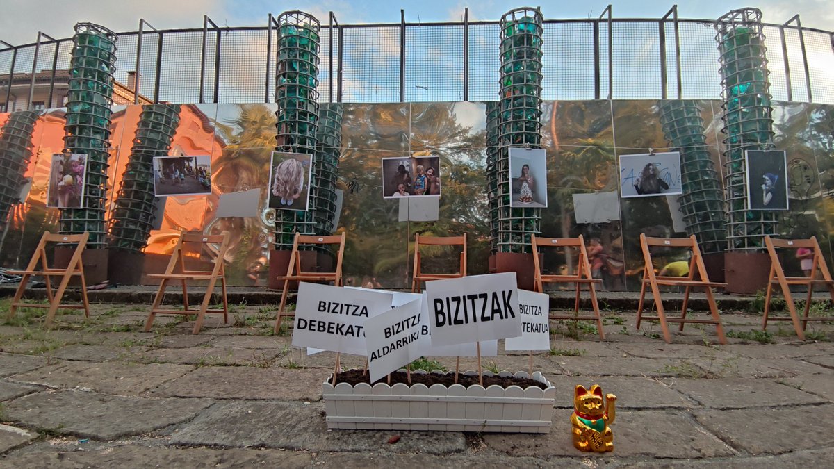 ametsbadiola's tweet photo. Zazpi bizitza posible irudiKATU ditugu gaur.
#Oiartzun #HiruBinaka https://t.co/dnBzcHjH3s