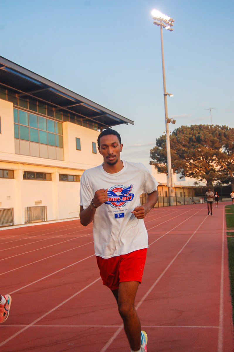 SantaMonicaMBB's tweet photo. Conditioning never stops for Santa Monica College Men’s Basketball Program! #HoopAndShip 📸 @yjaec4 https://t.co/4Spgbz6KcO