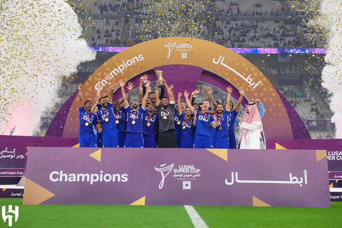 الهلال يفتتح ملعب لوسيل بالذهب.. الف مبروك للأمة الهلالية 🏆🥇💙