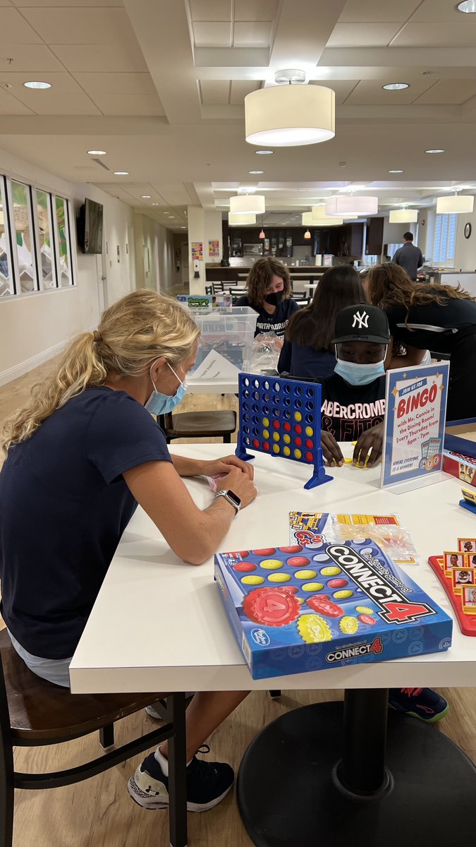 OspreyWTEN's tweet photo. We're thankful to have the opportunity to serve as a team today at the Ronald McDonald House of Jax!

#SWOOP https://t.co/aL1PwZSIbf