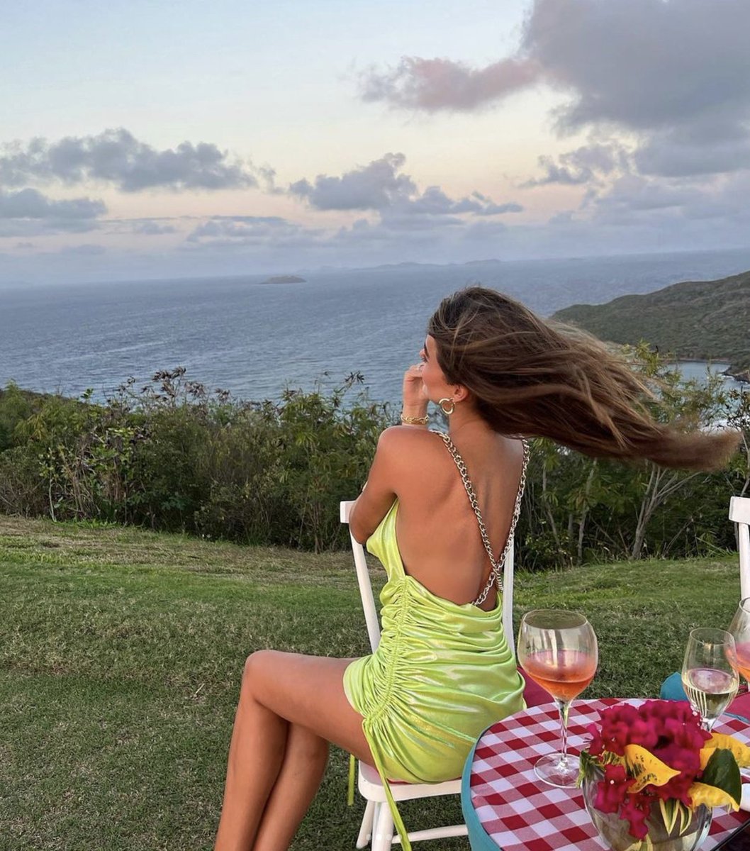 Have you experienced 13th hole sunset cocktails? 🥂

#ImAFan #MandarinOrientalCanouan #GuestExperiences #Canouan #InspiredByMO #BestViews #Cocktails #GolfCourses