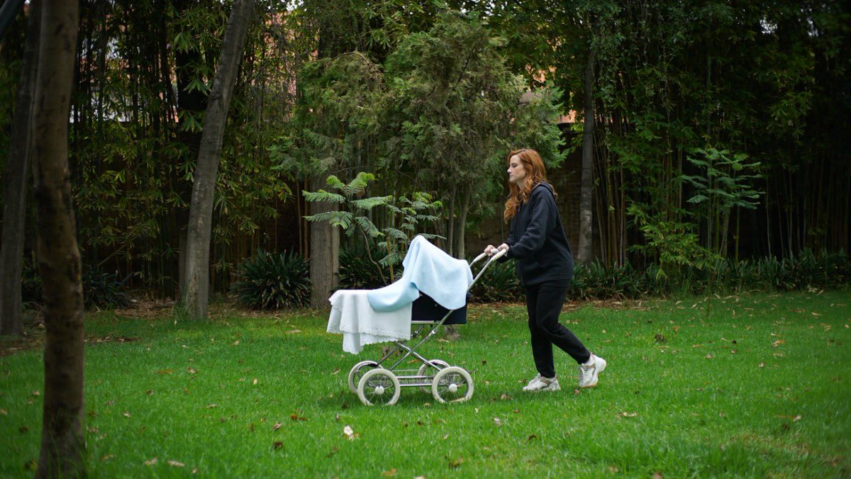 Angelito está en manos de Carlota 
Gran final 
#CorazónGuerrero #LasEstrellas