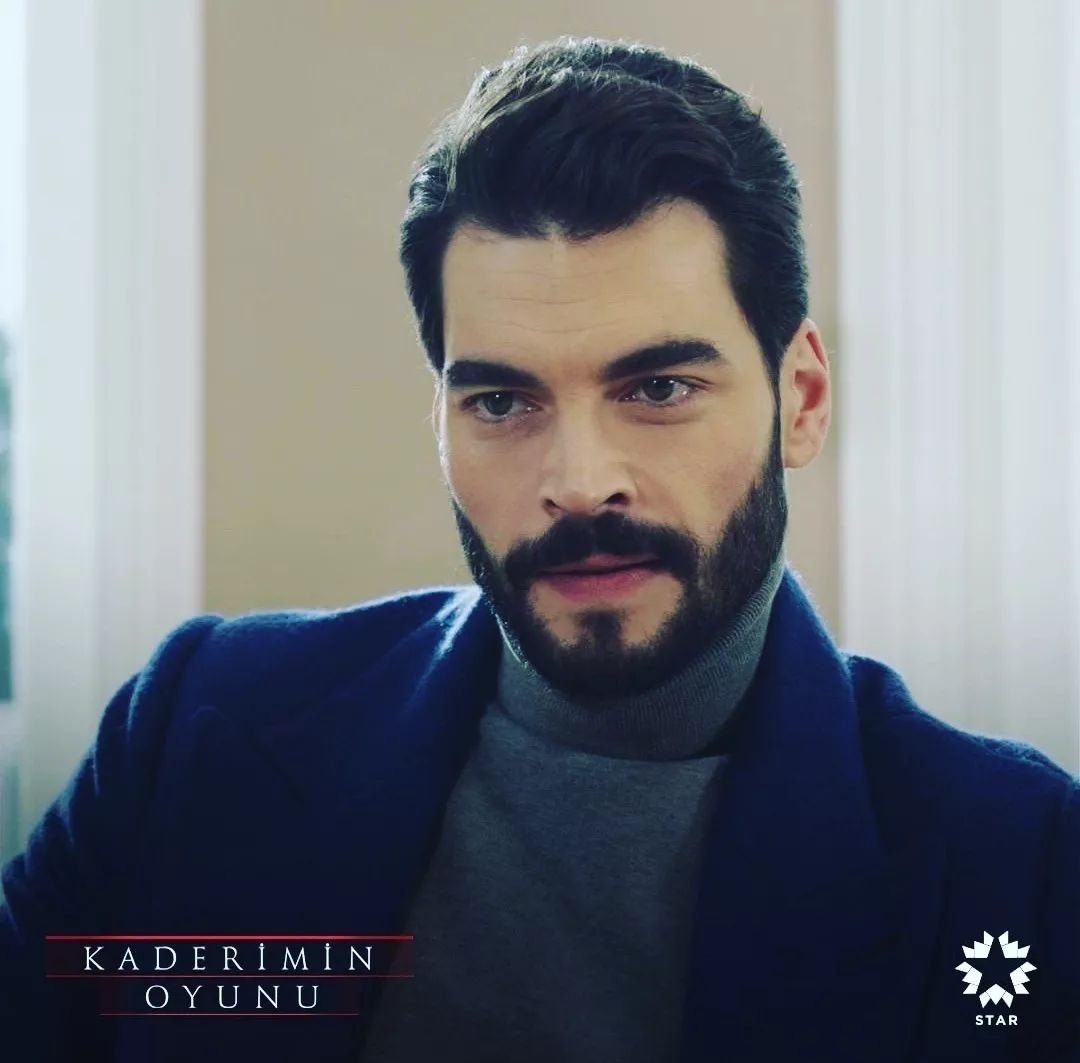 soydeakin's tweet photo. A partir del próximo lunes en España 🇪🇸
#ElJuegoDeMiDestino 💫, de lunes a viernes, a las 21:30h en @divinity_es 🔝
#AkınAkınözü #AkınAkınözüLlegaADivinity
#DestinoEnDivinityESTRENO
#CemalKaya https://t.co/DqbAM7H0LK