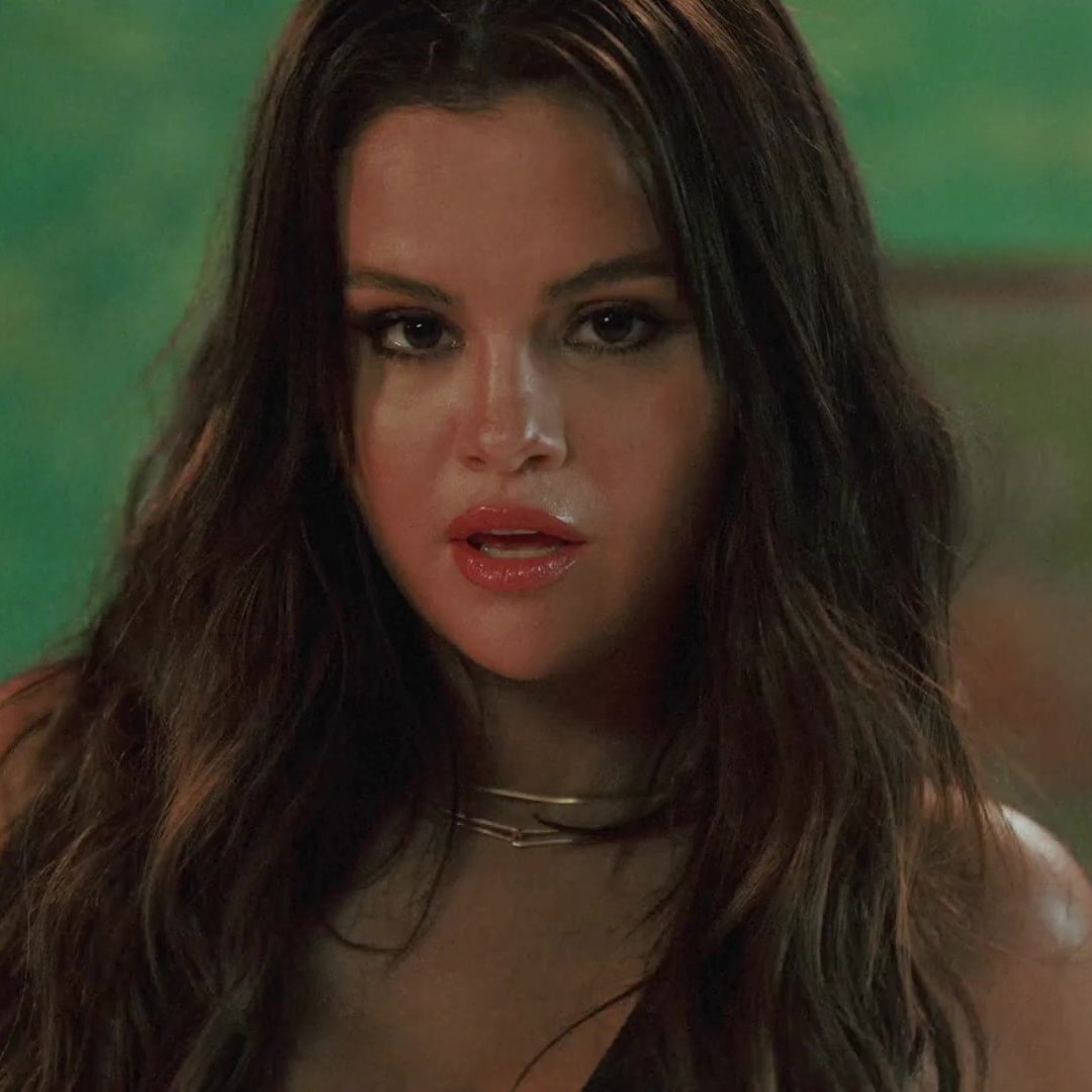 Selena Gomez Charts On Twitter SelenaGomez heisREMA s Calm Down selena-gomez-charts-on-twitter-selenagomez-heisrema-s-calm-down