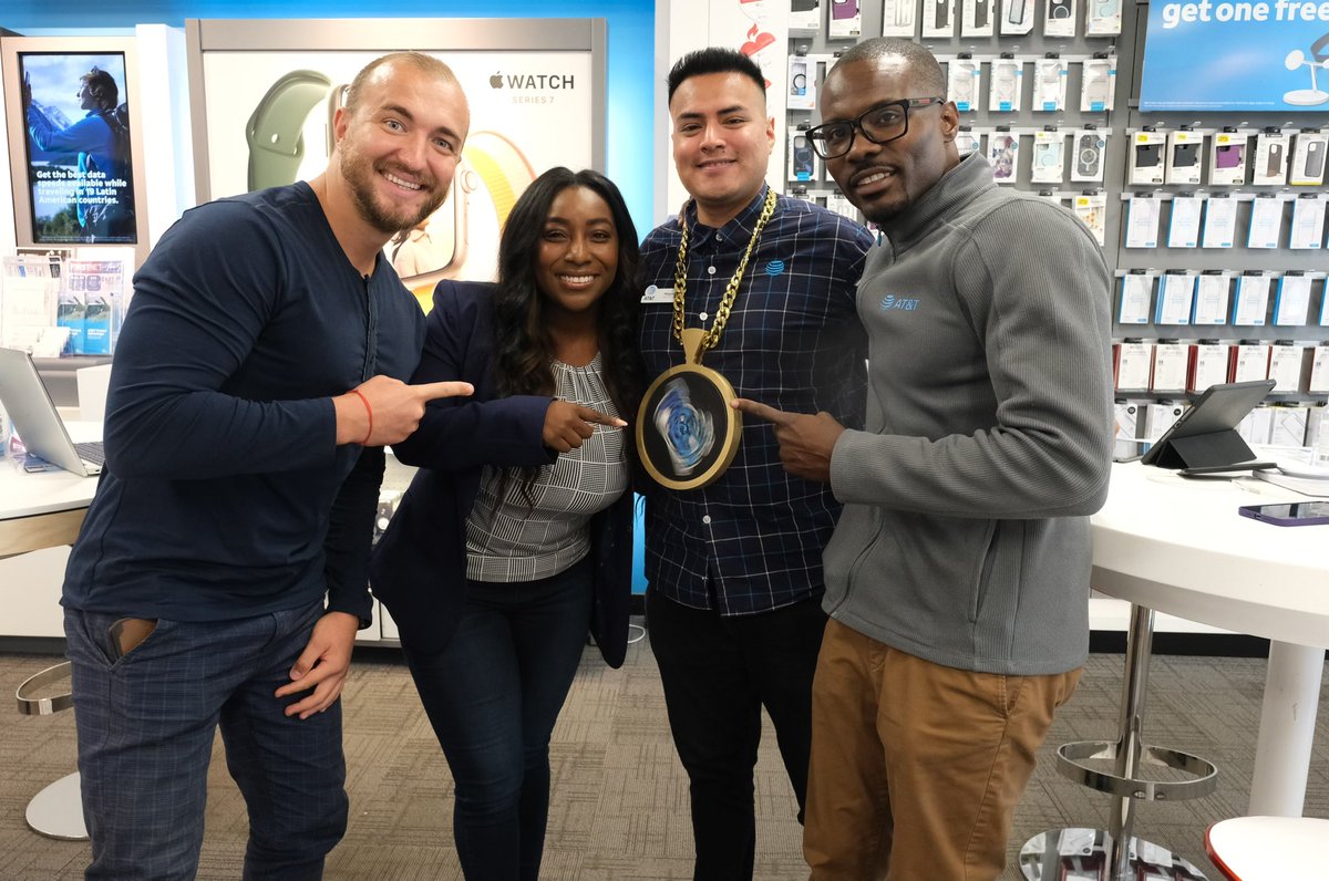 Lou Thelemaque tweet media