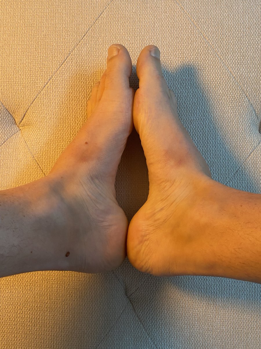 feettaps's tweet photo. 🛏️👣🦶GOOD MORNING FEETS! Slept in?🦶👣🛏️

FREE Onlyfans: https://t.co/AohKAVijFK

#cashfag #findom #financialdomination #finsub #cashmaster #paypig #cashslave #master #sub #onlyfanspromo #onlyfansFree #feetfethish #gay #BoysLove #love #footdom #gayfootfetish 
 #footjobandmodels https://t.co/NBqVGix4WL
