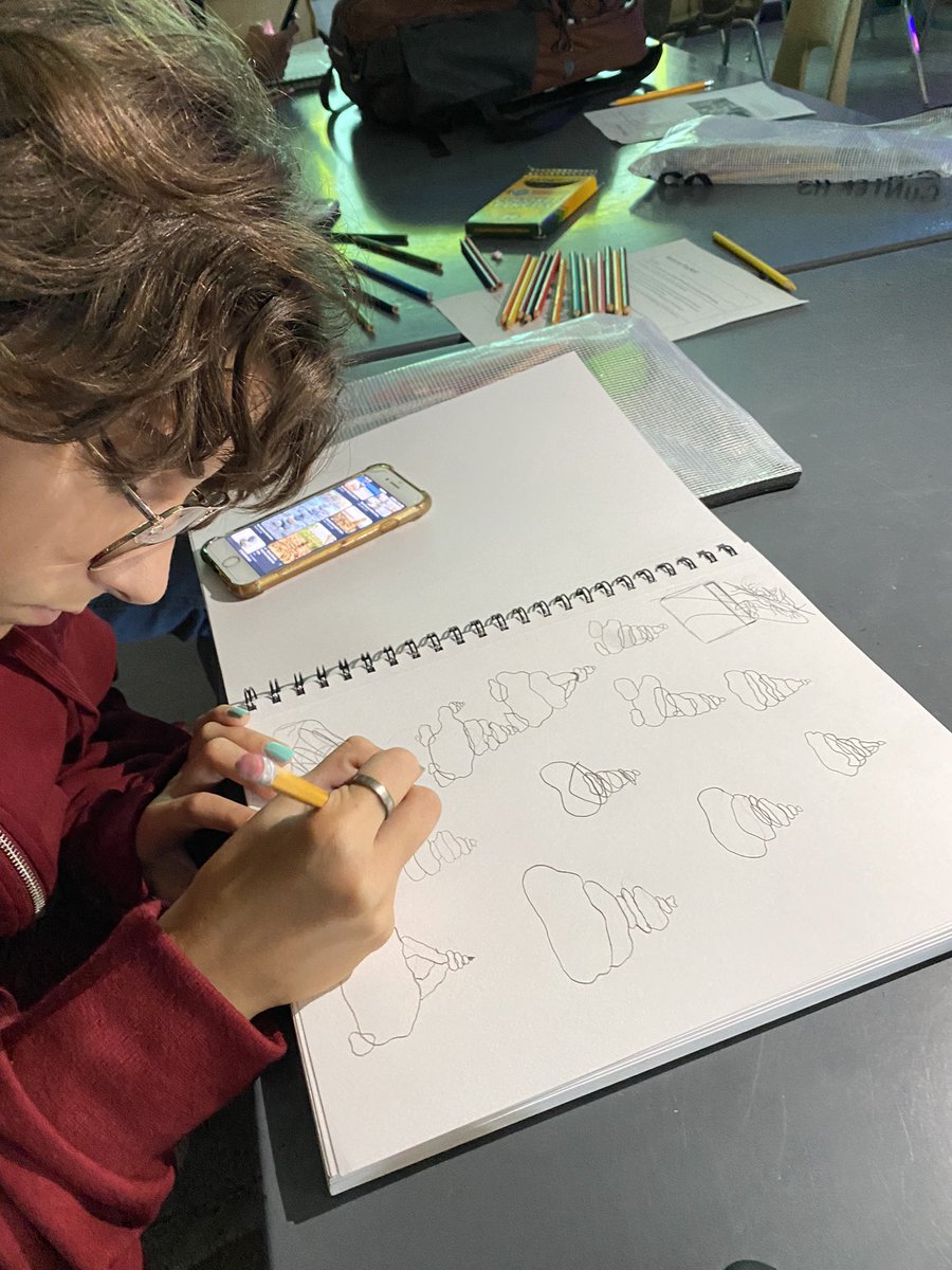 GunterTigerArt's tweet photo. Excitement in the studio over our first real unit of self-directed projects. Can’t wait to see how they turn out. #processmatters #choiceandvoice #TABstudio https://t.co/e6nNJOmrJr