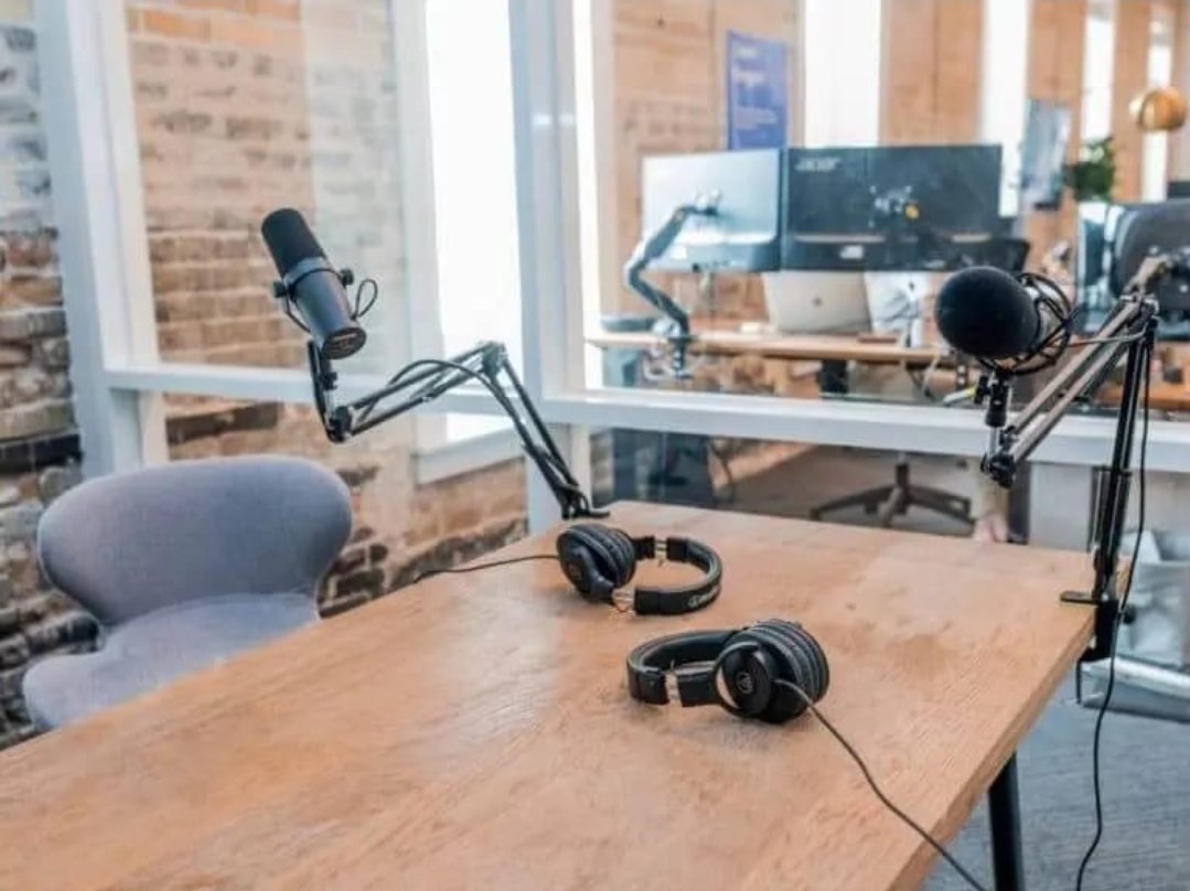 anita_urresto's tweet photo. #Podcast la nueva era digital que esta revolucionando y que esta en constante transformación ya que estamos conectado a una nueva fase como es la tecnología accesibilidad y practicidad @jpaguayb @SimIntegrado @UNEMIEcuador https://t.co/ylIFIRTq9o