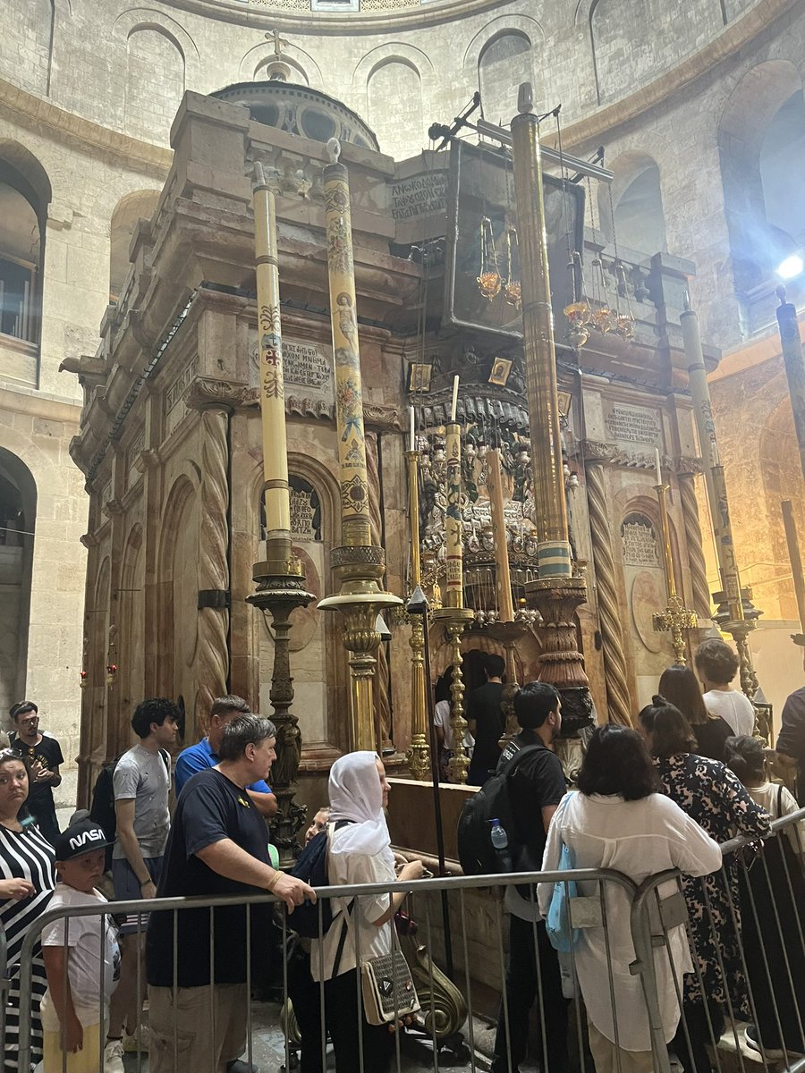 cuneytteginmd's tweet photo. Ağlama duvarı, Kubbetüs Sahra, Ömer Camii ve İsa’nın çarmıha gerildiği yer. Hepsi bir birine yürüme mesafesinde. https://t.co/dKxI4aYAk7