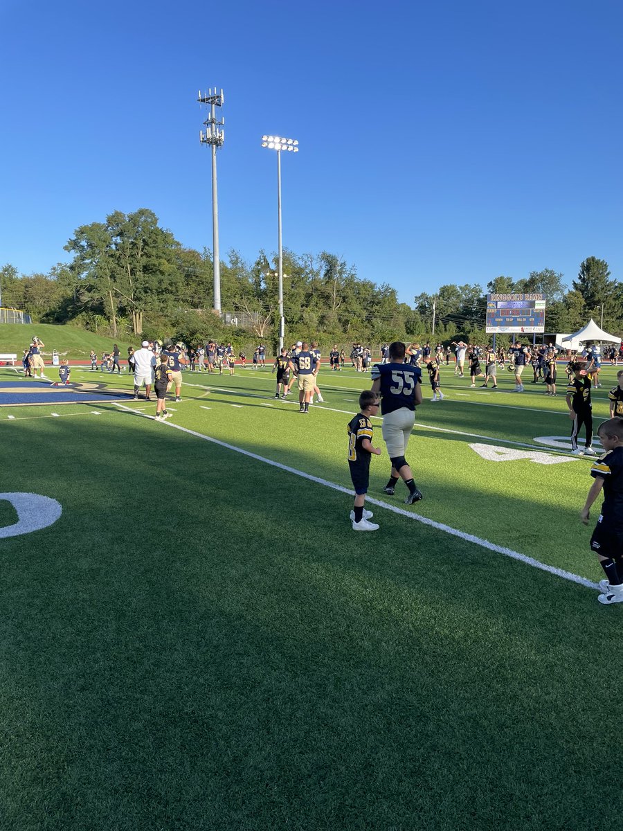 RinggoldRams's tweet photo. Our Youth teams are warming up with Varsity pregame!

#RinggoldPride
#FinAWay https://t.co/a2p2rHjwW8