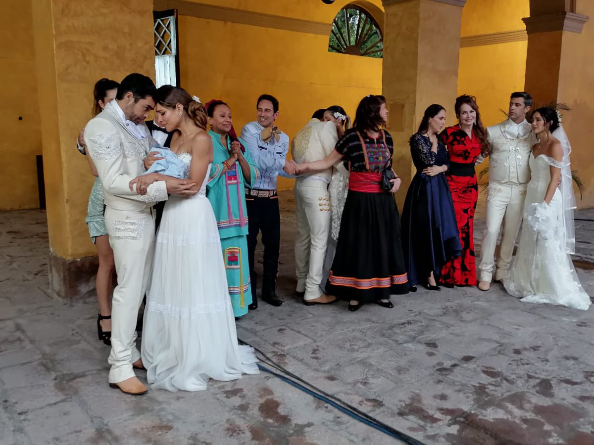 Angelito está a salvo 
Gran final 
#CorazónGuerrero #LasEstrellas