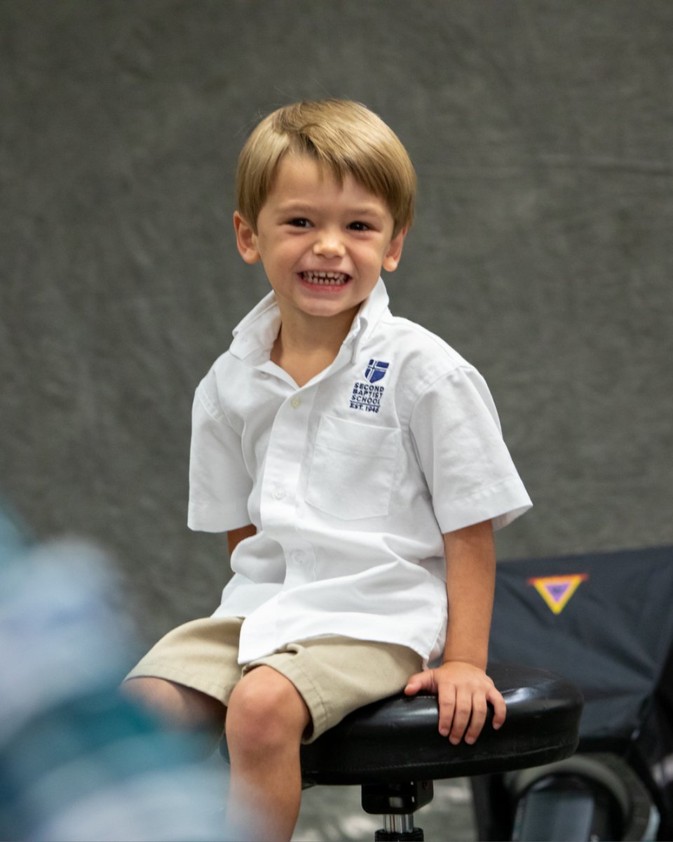 SBS_Houston's tweet photo. In honor of school portraits this past week, here are a few of our littlest eagles cheesing it up! Special thanks to our lower school teachers who made sure uniforms stayed spotless, bows were perfectly positioned and smiles were ear to ear! #SBSmoments #ThinkLiveLead https://t.co/YiYs9o7aCU