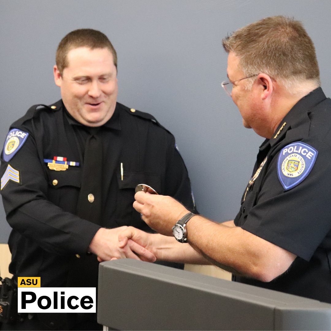 ASUPolice's tweet photo. Newly promoted Sergeant Jesse Fletcher may have the most wholesome reaction we've seen to receiving his badge and sleeve patches.
Congratulations to Sgt. Fletcher, as well as newly promoted Lieutenant Nate Thompson!
#CommunityFocused #ASUPD #AdvancingTheField #ASUPolice π±π https://t.co/qrd3D1O1Xl
