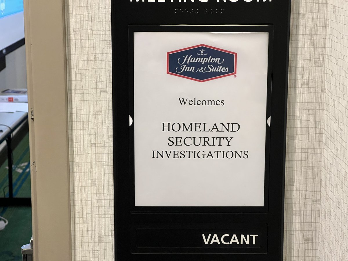 bluecourage's tweet photo. Michael and Dave spent the day with Homeland Security Investigations teaching Resilience in Practice/ Leadership Strategies! #bluecourage #resillience #LEleadership #HomelandSecurity https://t.co/9wJXB1Oul1