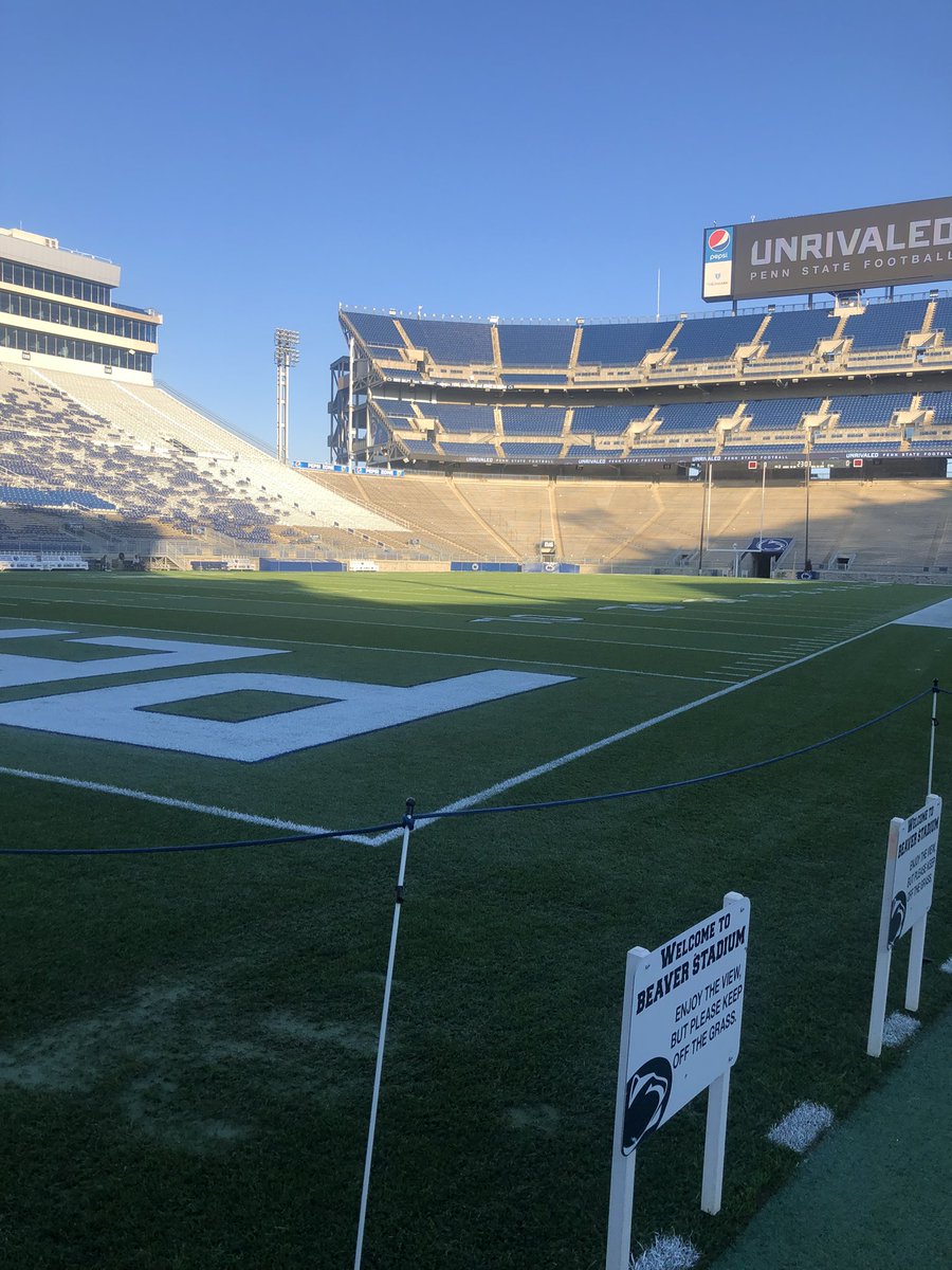 OHIOBobcatsFBEQ's tweet photo. Run it back as they say 😼 https://t.co/m6JqTlmvDG