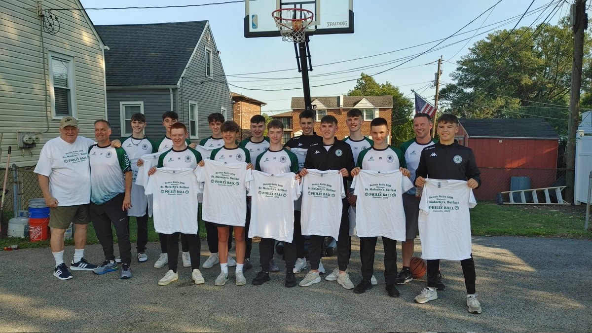 3LeafBasketball's tweet photo. @St_Malachys And it begins........... https://t.co/LKyyXr4EHG