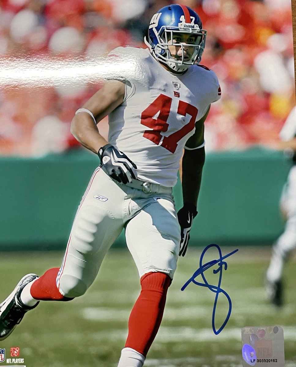 Athletics_OCHS's tweet photo. Congratulations to 2005 Oak Creek Grad Travis Beckum on his induction tonight into the @UWBadgers Hall of Fame! Well deserved @TravisBeckum47 @BadgerFootball #LegendaryKnight @SEC_WI @MarkStewartMJS @OCFSD https://t.co/rLW3YrZFHe