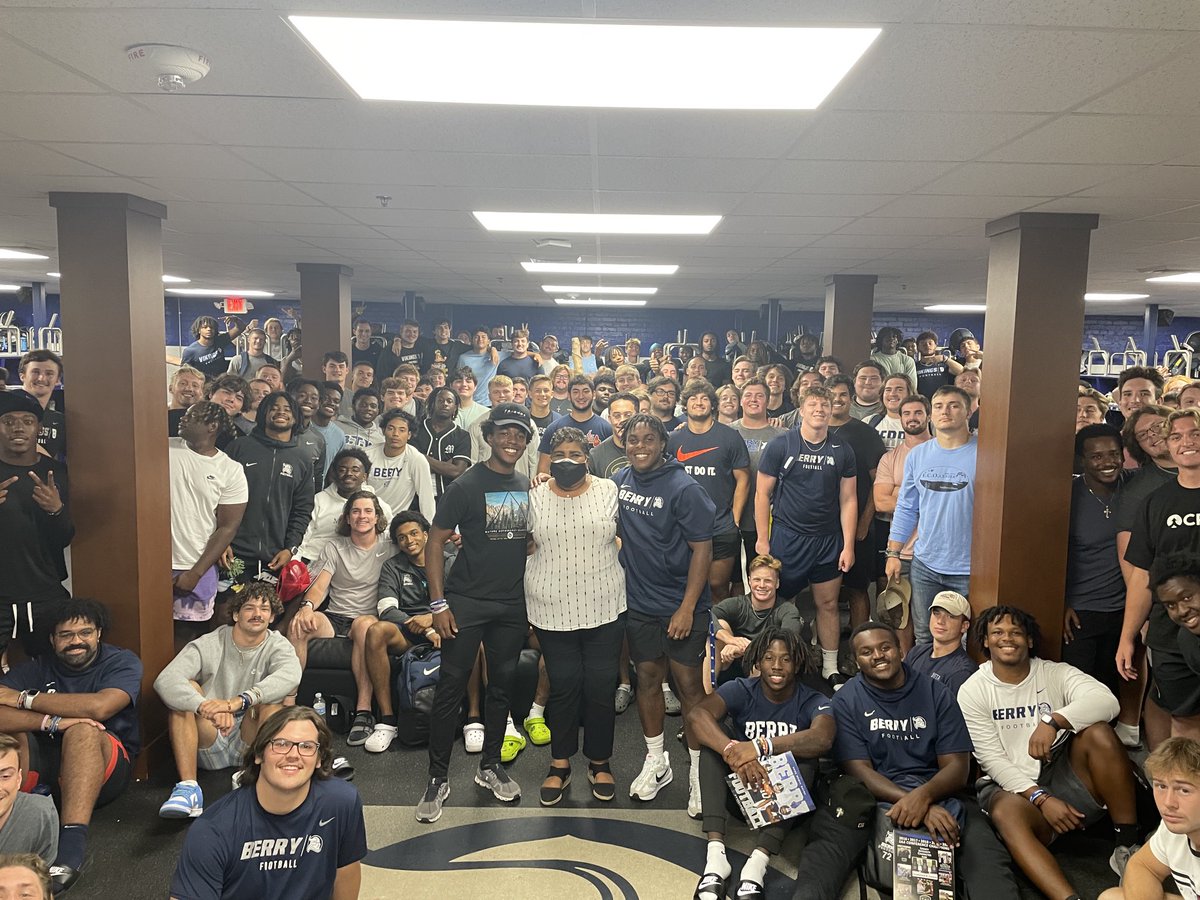 BCCoachK's tweet image. Excited to have ⁦@romegeorgia⁩ Mayor Sundai Stevenson as our ⁦@BerryFootball⁩ coach of the week tomorrow!