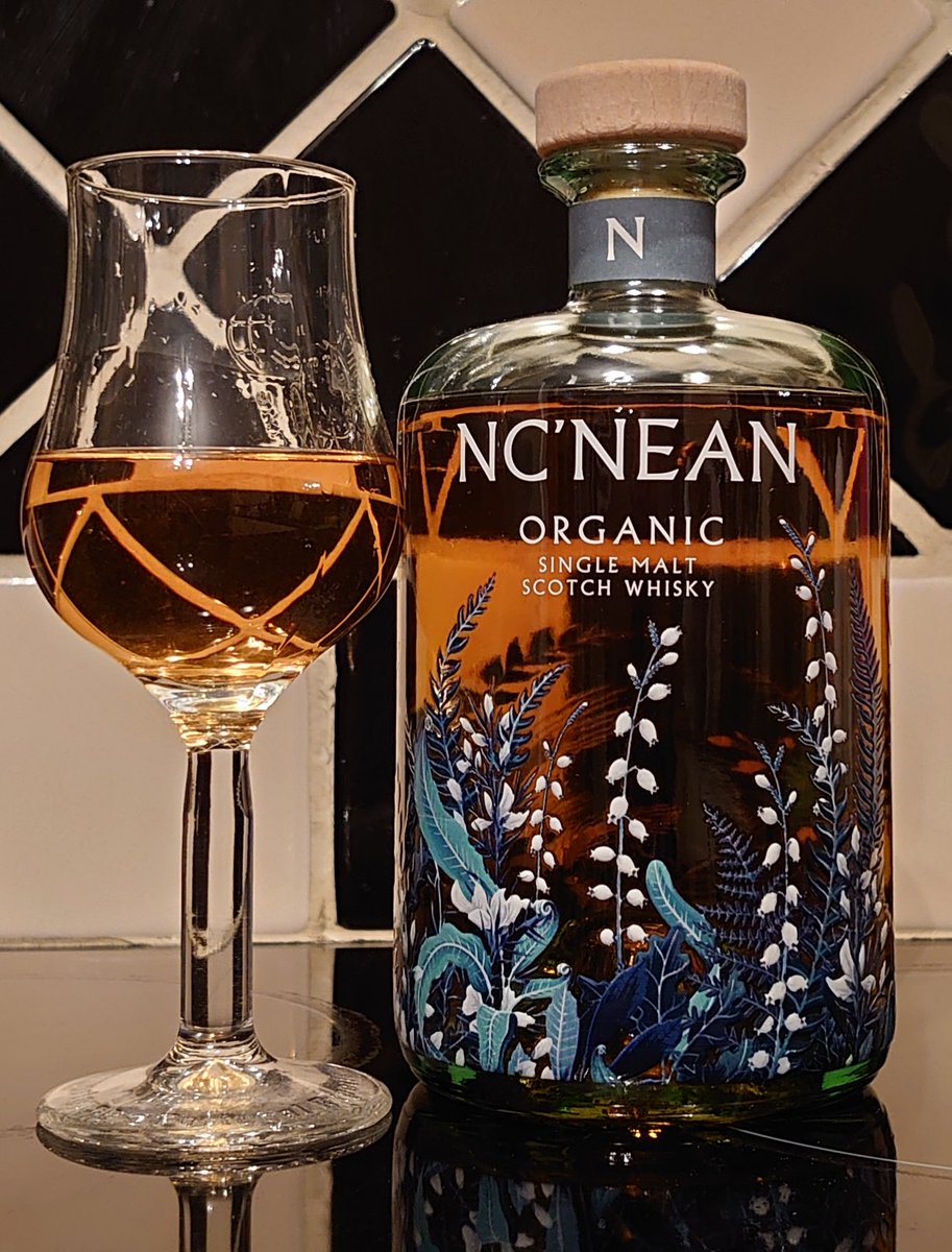 #FridayNightDram? It's a #FreshBottleFriday @Ncnean Batch 10 for me. Cheers all.