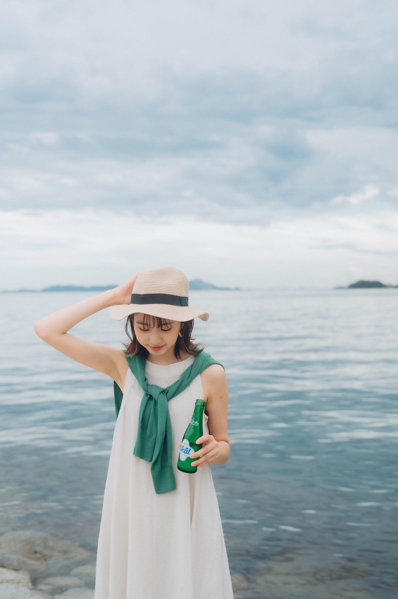 RF97_miss05's tweet photo. スコールの瓶初めて見た！

#スコール　
#愛のスコール
#ポートレート
#坂越 #赤穂 #大避神社 #海 https://t.co/evcFyi9k1C