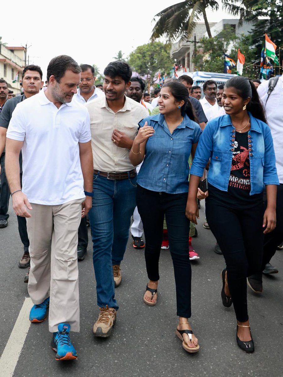 bharatjodo's tweet photo. India's youth are looking for a reason to be hopeful. 

The #BharatJodoYatra is it! https://t.co/3xtKEisiIQ