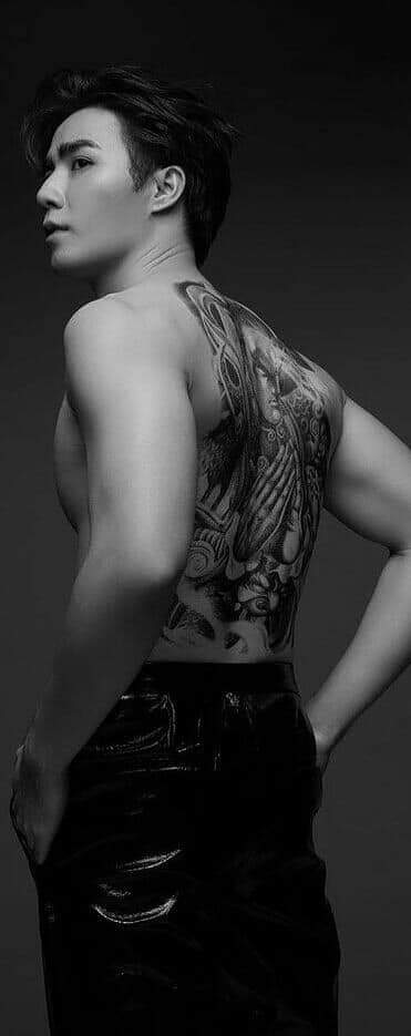 Deseo que tu vida sea siempre iluminada <a href="/zee_pruk/">Z</a> #HappybirthdayZee 💋