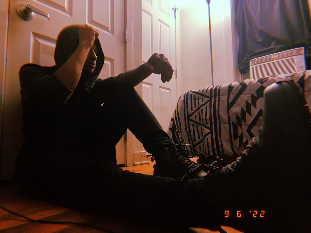 D14Jay's tweet photo. Like @SMii7Y said, “Good Night.” https://t.co/p3uZHBQVz0