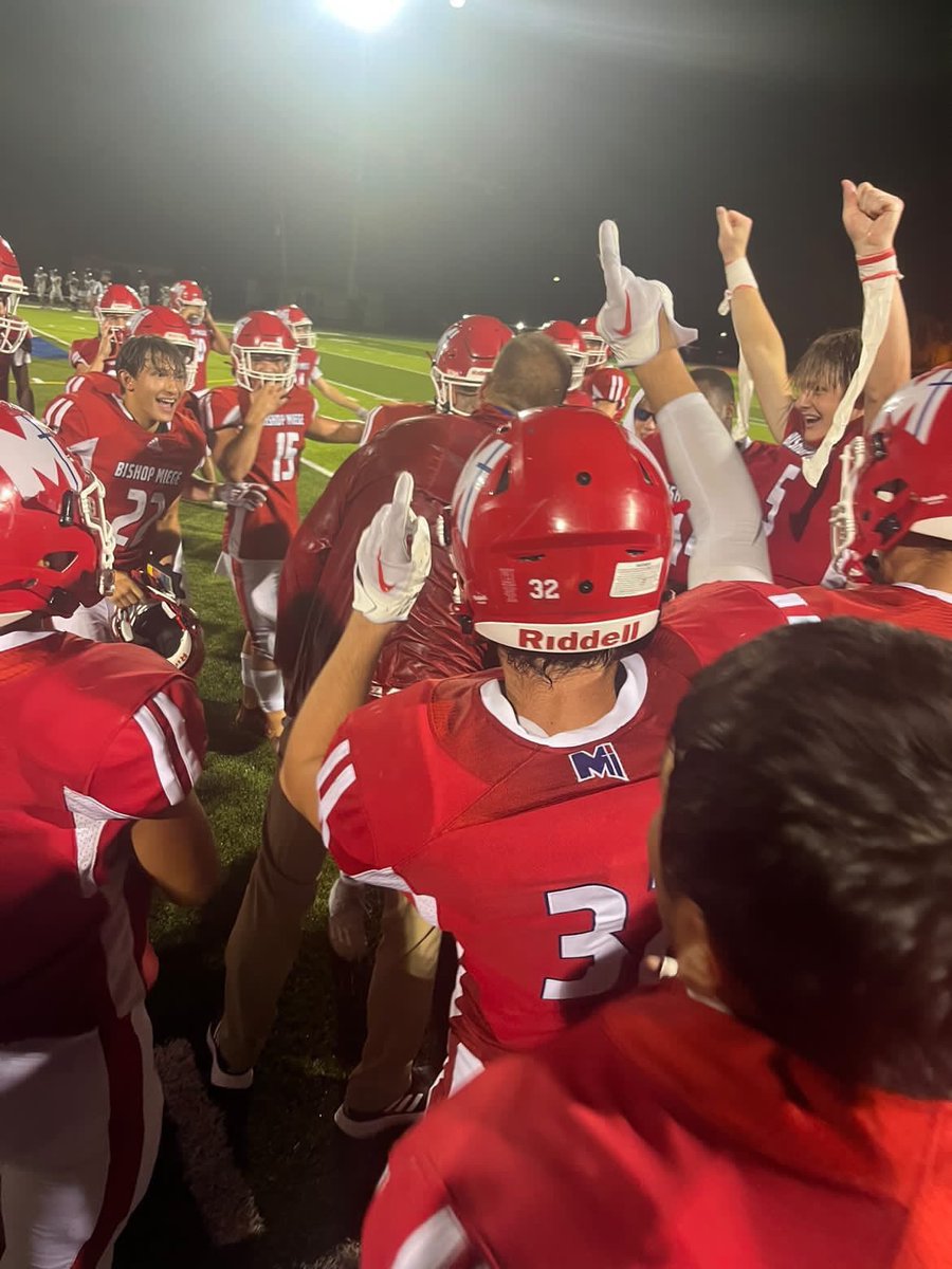 sportsinkansas's tweet photo. Congratulations to Bishop Miege Head Coach Jon Holmes who picks up win number 100 tonight in a 42-0 shutout of Blue Valley Southwest.

Holmes reaches the career milestone entirely at Miege. This is is 11th season leading the Stags 🏈 

#sportsinkansas https://t.co/KI1lXLWB7x