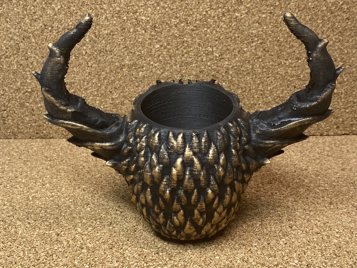 trofirelight's tweet image. Rose gold and antique gold wax rub on @Polymaker_3D polyterra black!