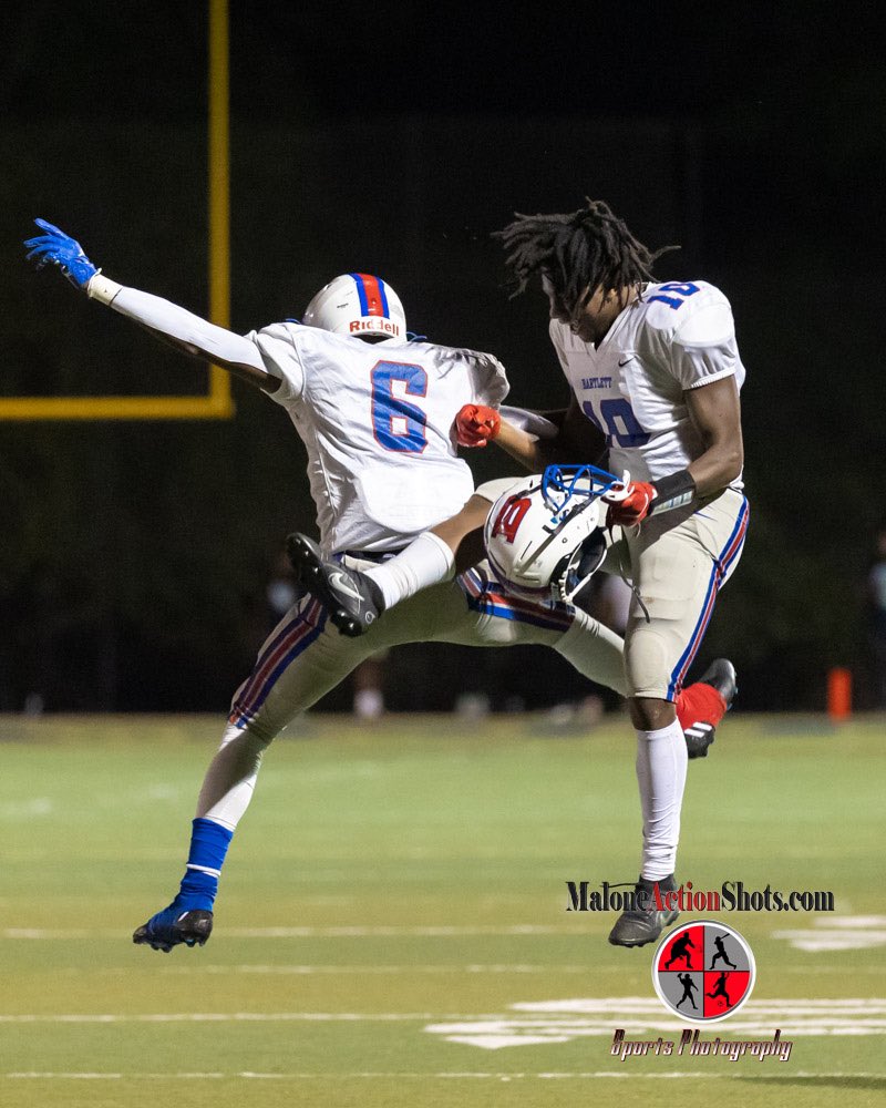 theronmalone22's tweet photo. Very nice win for Bartlett as they defeat Lausanne 42-31🏈 @WeAreBartlettFB https://t.co/HzI9NpNSYL