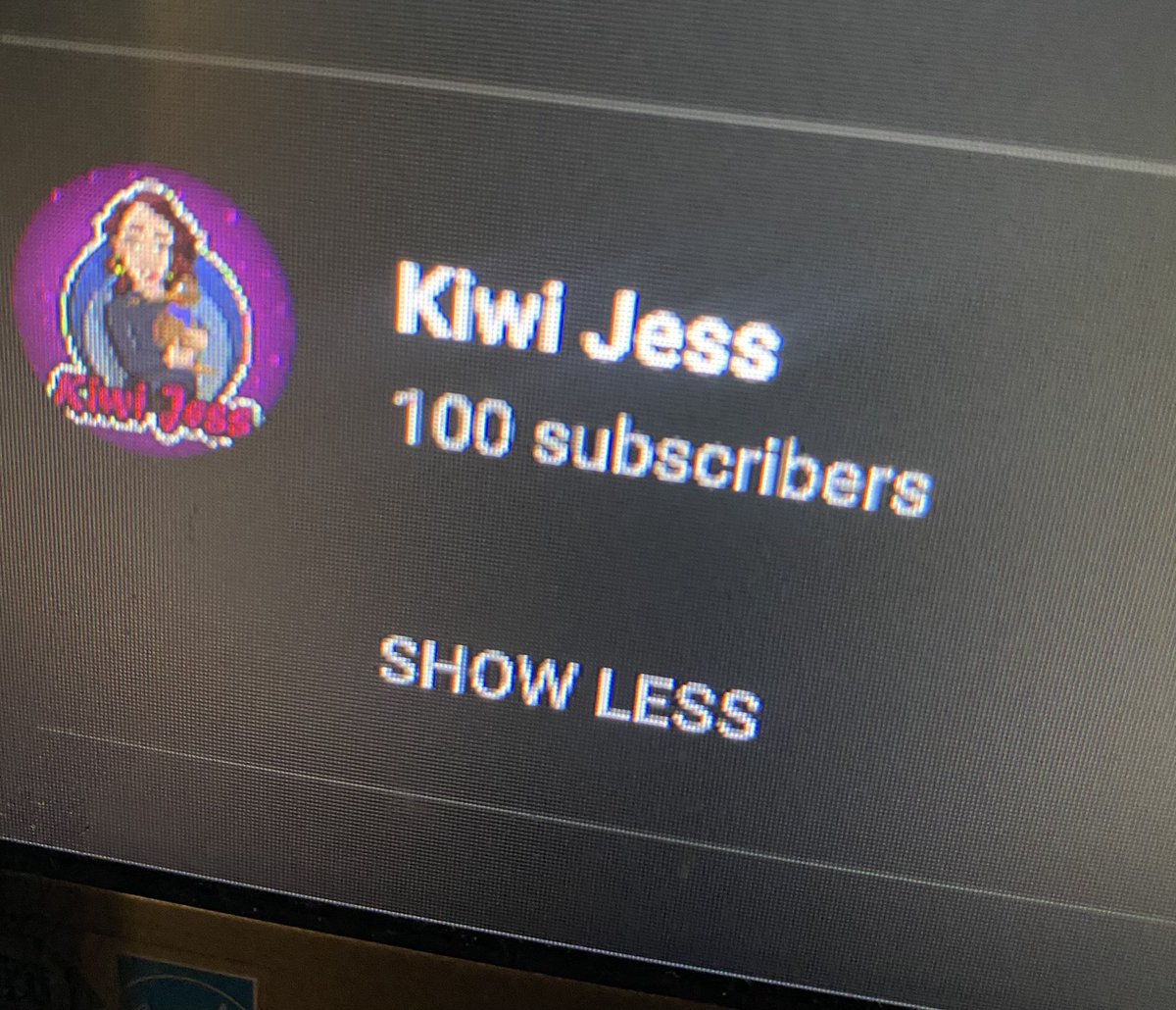 kevsmets's tweet photo. Proud to be number 💯 @KiwiJessChannel #SmashThatSubButton https://t.co/bSvXiq03Sg