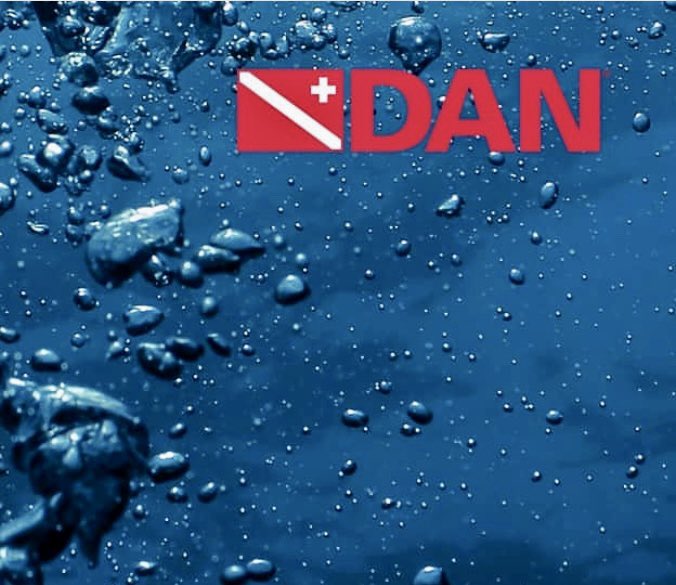 CWEMSE's tweet photo. #CWEMSE2022 Day #19
We wrapped up our #CWEMSECoastalModule this morning. En route back to our home base #LaCasaAzul in the @cityofmorganton, we trained w/ @DiversAlert, taking their oxygen admin course & checking out #DAN world headquarters in Durham. #divemedicine https://t.co/gBA82ytp7s