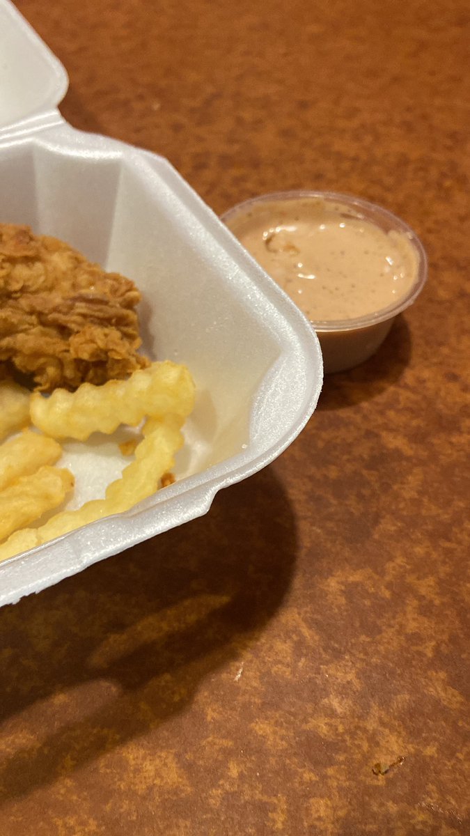 (#1 Gambler) (#1 Athletic Trainer) Emma Roids tweet media