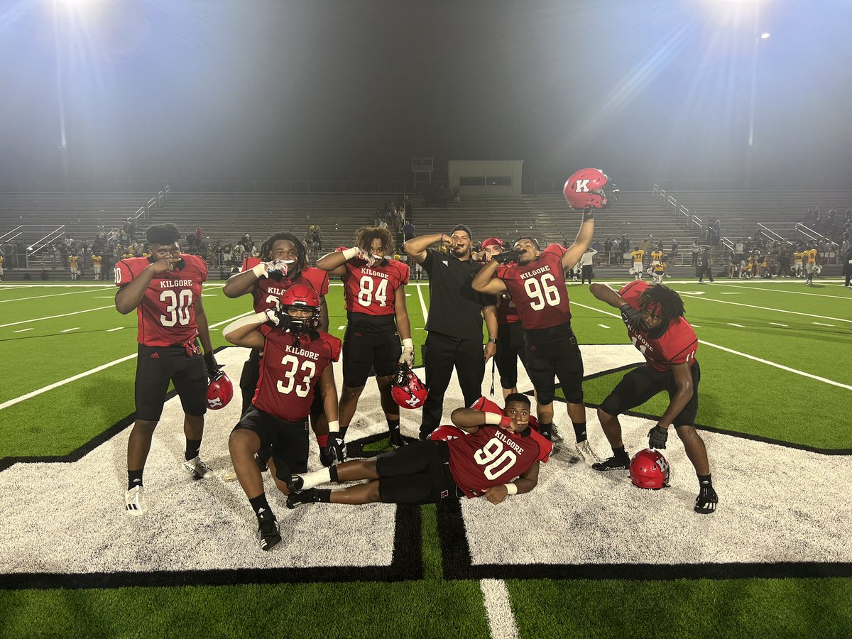 Dub for the #TrenchMob in our new stadium😤 don’t test us, we definitely “sniff” the backfield. Proud of ALL of my guys. They may not be the biggest, fastest, or strongest, but they own their part of the field. #DontNobodyCare