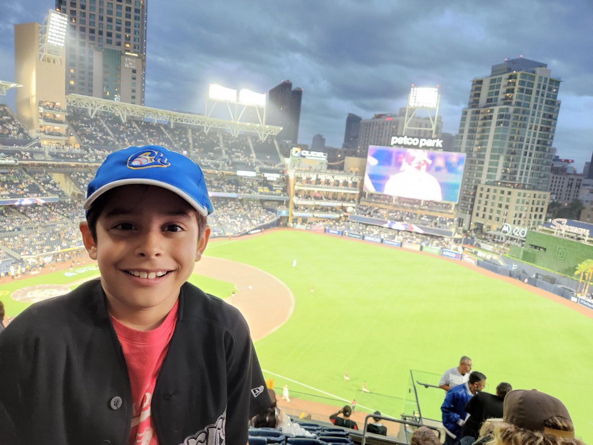 Maic2Maic's tweet photo. @charrosbeisbol  un charrito orgulloso en SD https://t.co/Lc7OhAzgFD