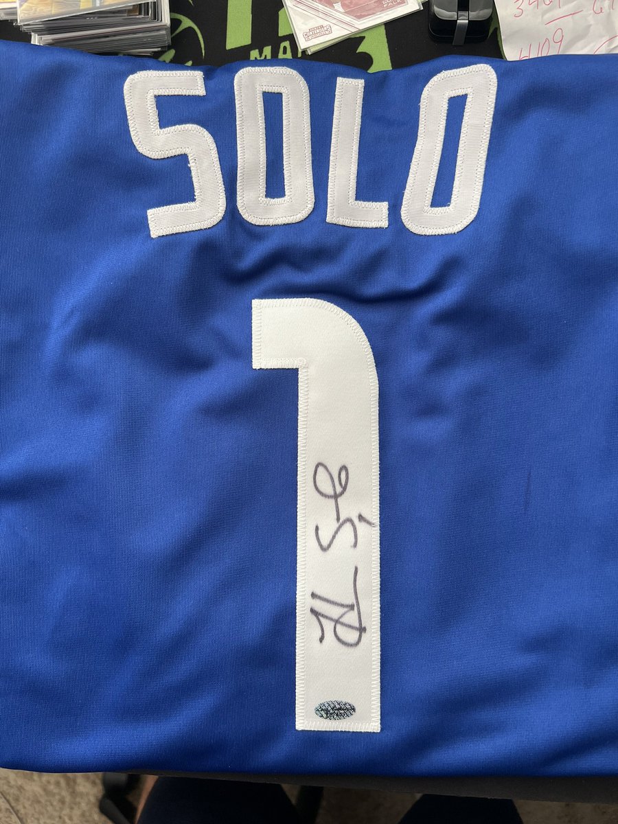 MrHD_30's tweet photo. Still mind blown 🤯 that @xxx12thmanxxx gave away a @hopesolo signed jersey last night &amp; is building arguably the best trait group I have seen on top of guaranteed entries for sports tickets drawings each month!  @RespectedRhinos !!!! #sports #sportsjersey #nfts #traits #soccer https://t.co/ISG7m90hQ9