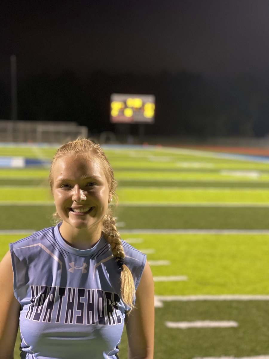 Homecoming queen and co player of the game <a href="/AireyBelle/">🌟 Belle Airey 🌟</a> 6-6 pat plus a crown in the <a href="/NorthshorePant1/">Northshore Panther Football</a> 52-21 victory.