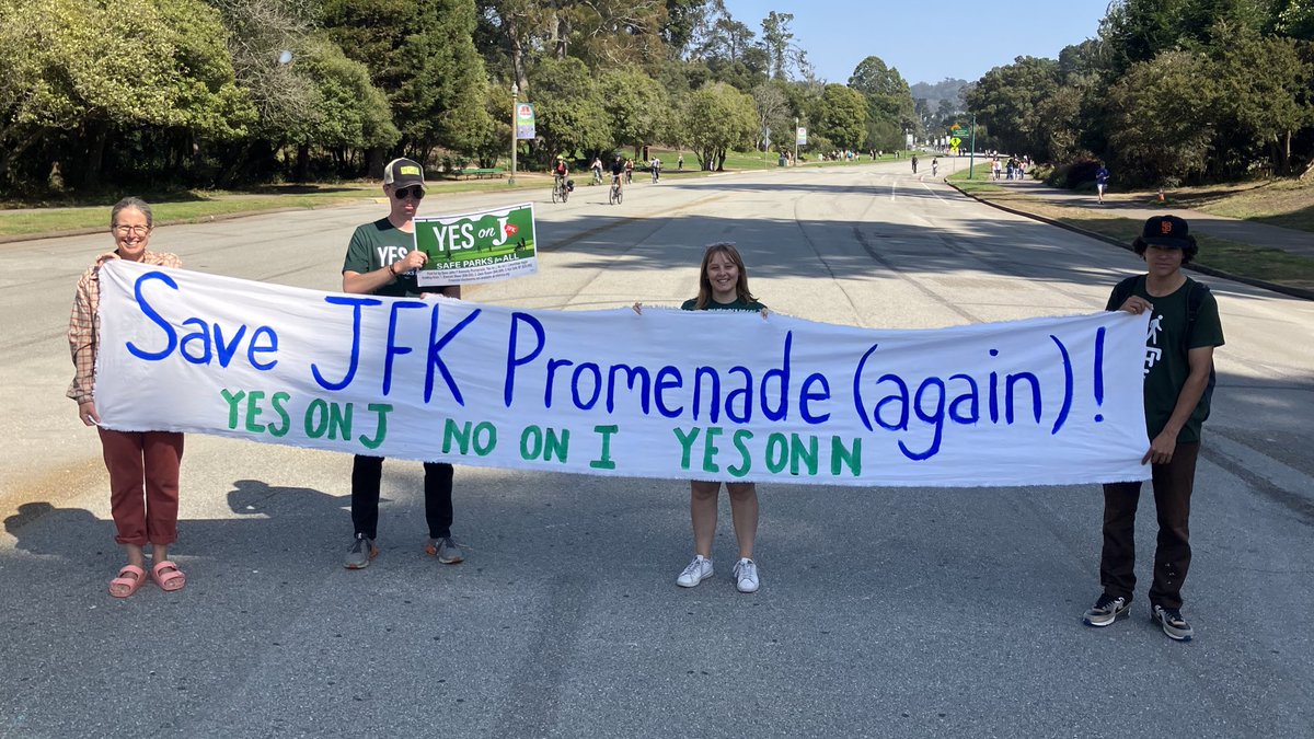 walksf's tweet photo. We’re out on #JFKPromenade getting the word out about this very important thing… https://t.co/20L1vEhgyI