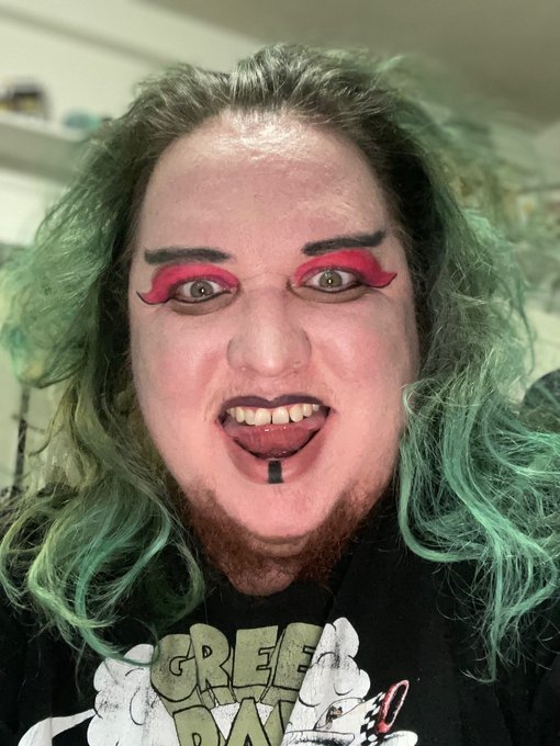 Aspen&rsquo;s Devilish look for a custom vid https://t.co/GL5G2jwJi3<a href="/tag/camgirllife"class="tags"><span>#camgirllife</span></a>