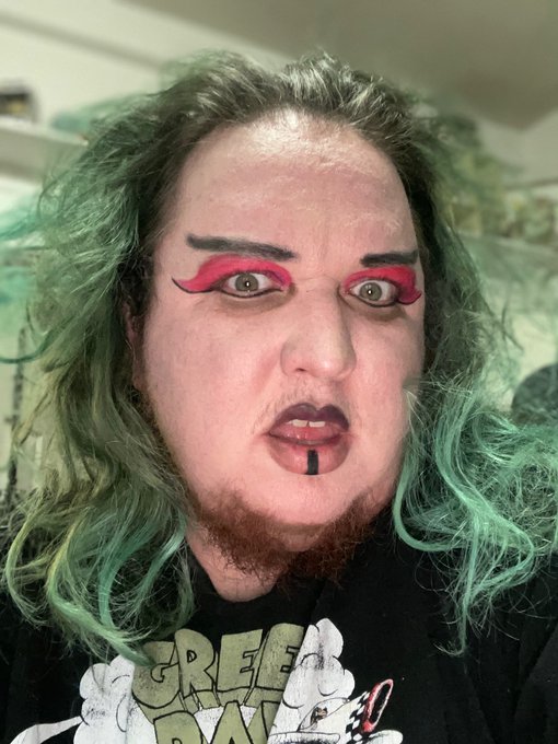 Aspen&rsquo;s Devilish look for a custom vid https://t.co/GL5G2jwJi3<a href="/tag/strapon"class="tags"><span>#strapon</span></a><a href="/tag/ftm"class="tags"><span>#ftm</span></a><a href="/tag/thornestar"class="tags"><span>#thornestar</span></a><a href="/tag/craftytransman"class="tags"><span>#craftytransman</span></a>