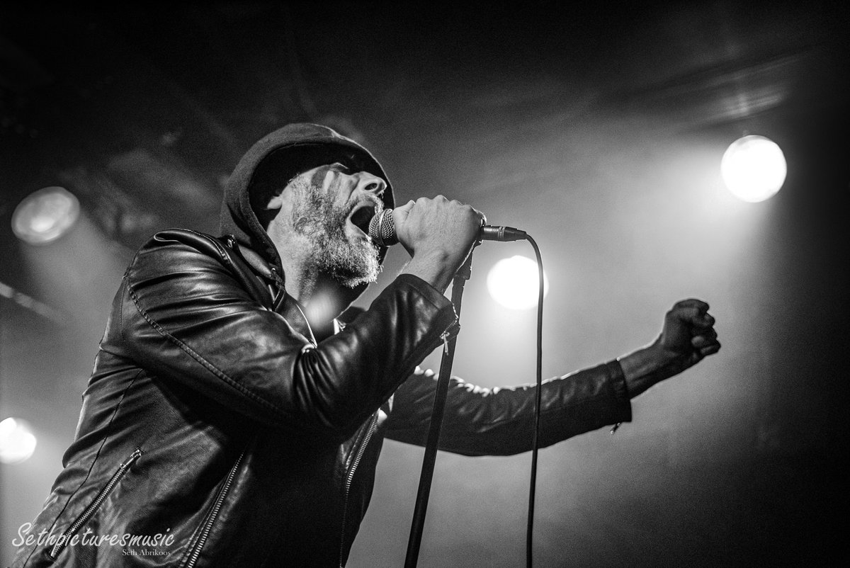 SethAbrikoos's tweet photo. 💀 #KJELD, #Asgrauw and #Morvigor at @dbs_utrecht [SOLD OUT]

#sethpicturesmusic #metalhead #blackmetal #blackmetalband #blackandwhite #blackandwhitephoto #photographer #fotograaf #utrecht https://t.co/RKEdgQ6wTx