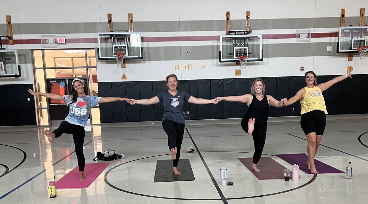 EmilyDoramus's tweet photo. @PISDwellness Today’s breathe and core work was through laughter❤️ join me on the mat! #yogaforeverybody #taketimetosmile #youareamazing #dailyjoy https://t.co/rq4p1iD1eQ