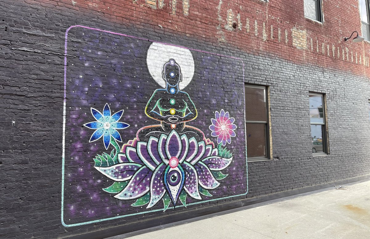 NaomiOrre's tweet photo. okay, I am obsessed. 💕💜👑🧘🏾‍♀️ #FargoThings #PrairiePlaces #visitFM ✨ https://t.co/p1R42WVOdB
